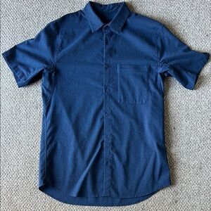 Lululemon Athletica Blue Casual Button Down Shirt
